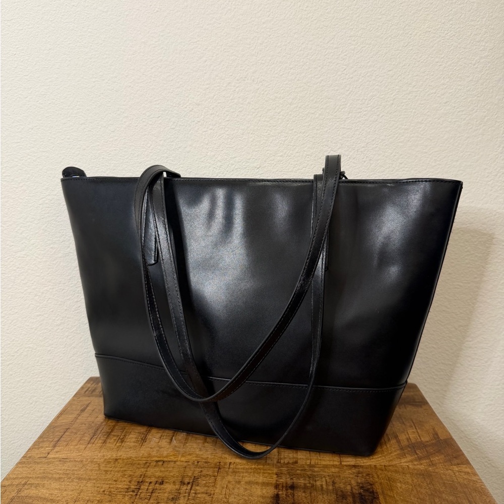Kate Spade Adley large Black Tote with Blue Butterfly Charm - Picture 6 of 11